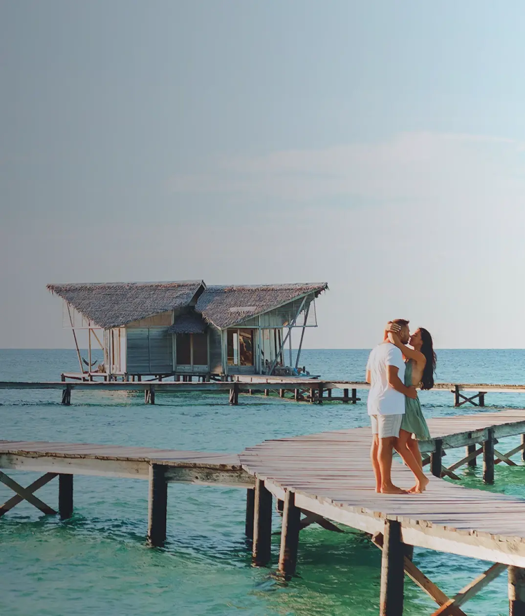 Wedding destination overlooking the ocean